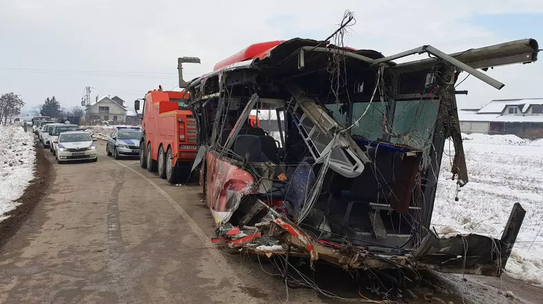 Five killed and dozens injured in train and bus collision near Nis, Serbia