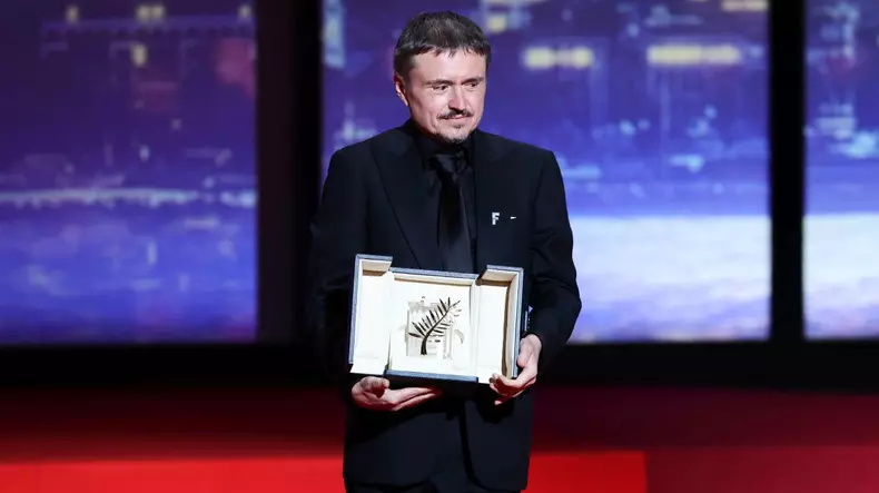 Cristian Mungiu a intrat în cercul restrâns al regizorilor care au câştigat de două ori prestigiosul premiu Palme d'Or