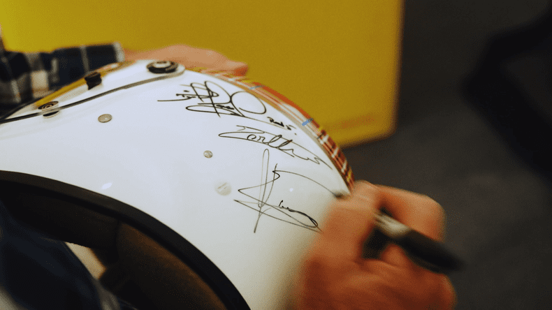 formula-one-helmet-06