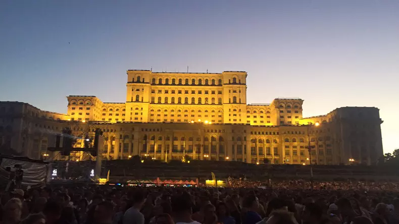 13987778_10154389538392902_1867092576_o