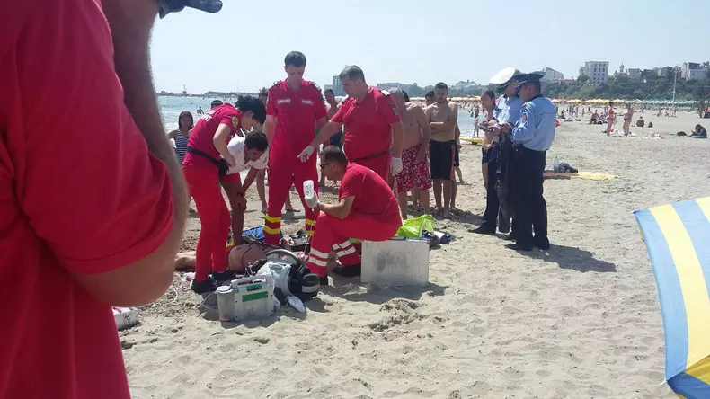 la mamaia, medicii smurd au intervenit de sute de ori penru a salva vieti