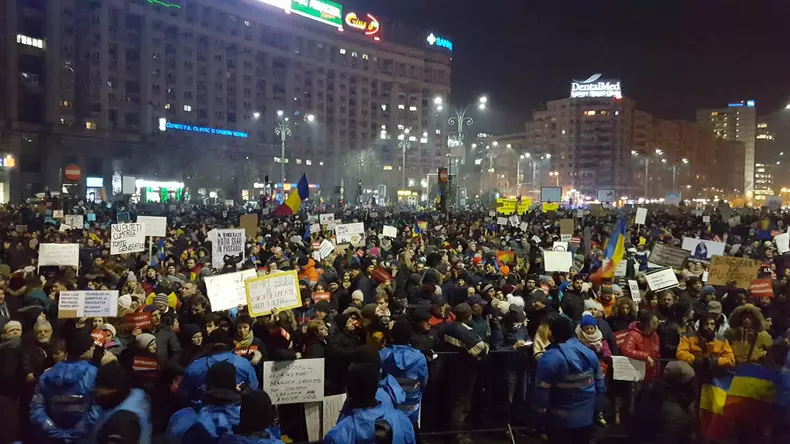 16523625_1212388185462895_260854628_o