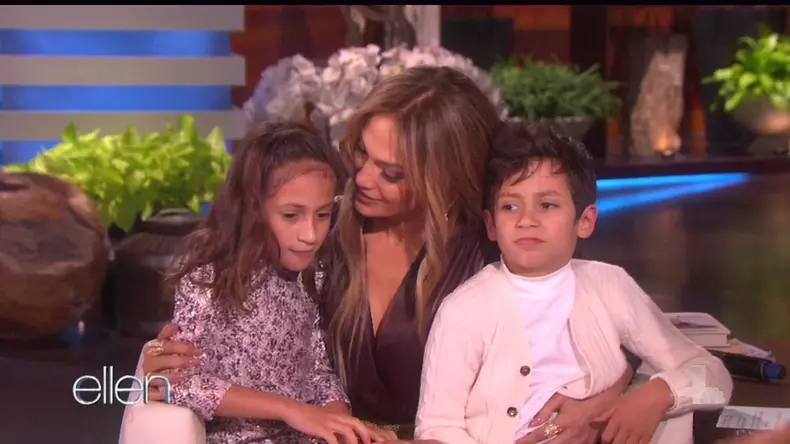 Jennifer Lopez, cu gemenii ei, la Ellen DeGeneres