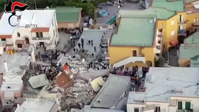 cutremur Ischia, Italia