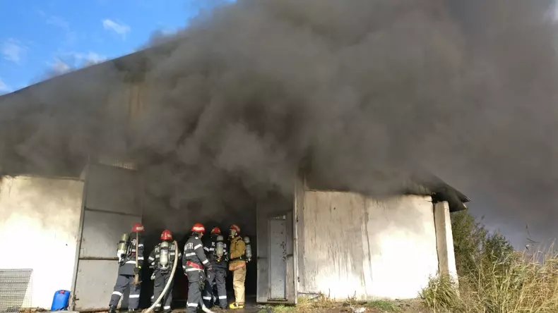 incendiu depozit tulcea