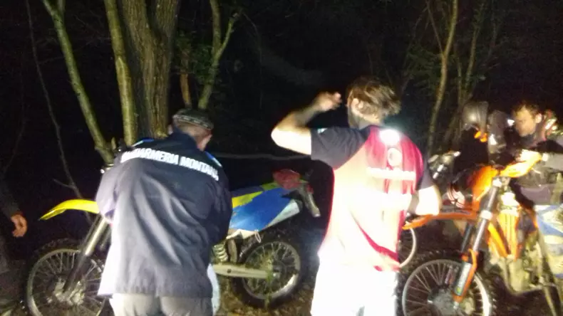 Motocicliști salvați de jandarmi în Munții Semenic (4)