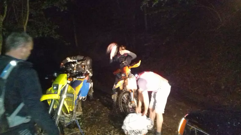Motocicliști salvați de jandarmi în Munții Semenic (5)