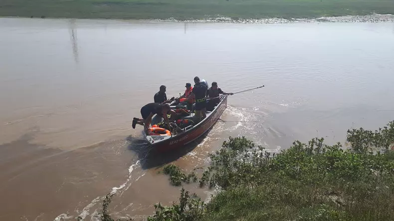O fetiță dispărută în râul Vedea din Teleorman a fost găsită moartă (4)