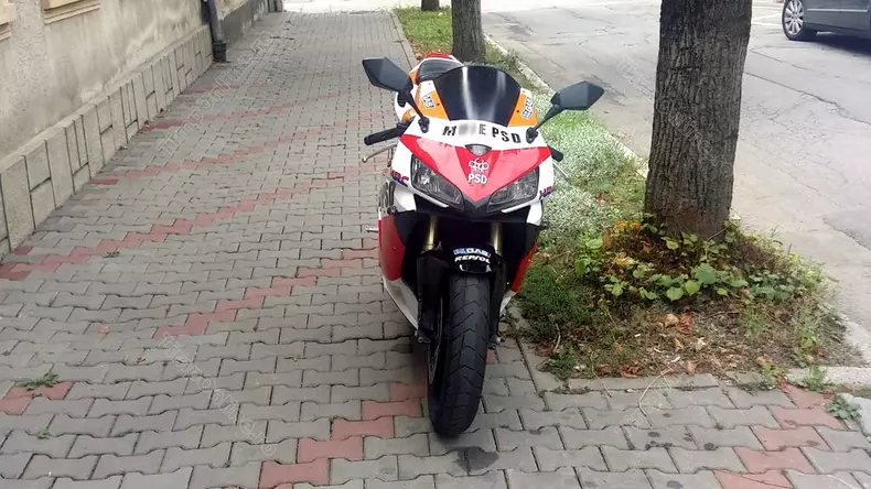 moto psd 3