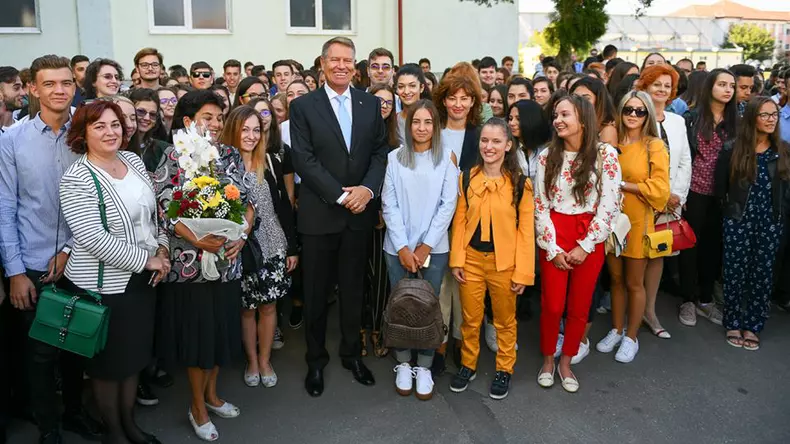 klaus iohannis prima zi de scoala 2