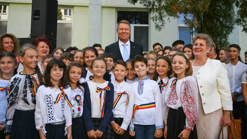 klaus iohannis prima zi de scoala