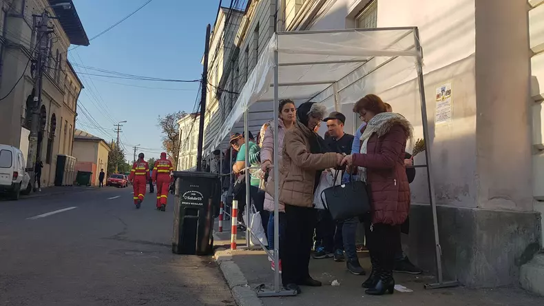 43717552_2148682542022356_1707692861044031488_n