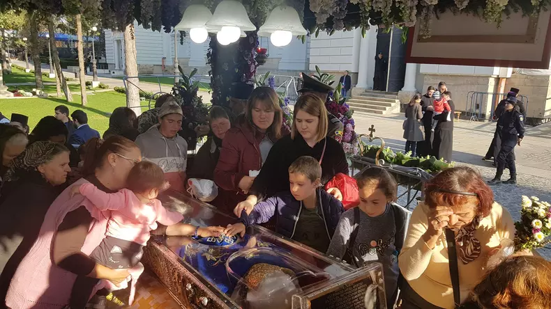 43748219_279006166075064_6125492863045206016_n