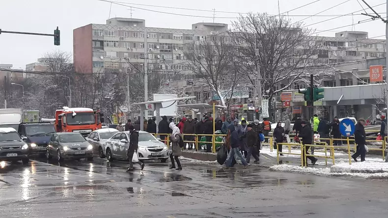 ninsoare bucuresti 3- mitus