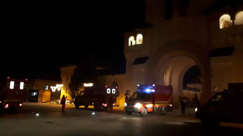 22 de elevi, din Olt, găsiți dormind în Catedrala Încoronării din Alba Iulia, din lipsa cazării