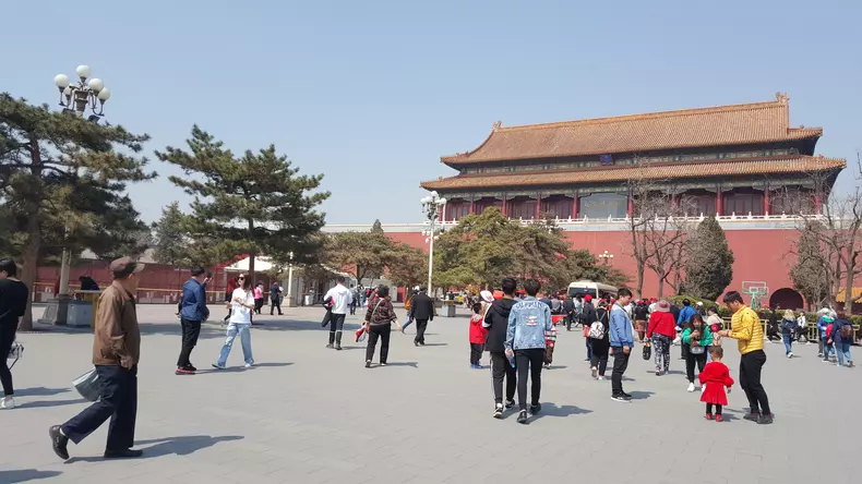 Corespondență din Beijing/ Doina Ruști în Orașul Interzis