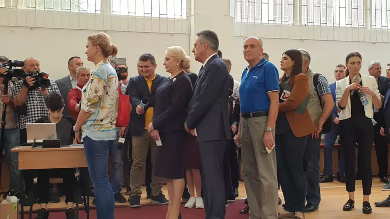 61258420_2274905899418028_4394997629784686592_n