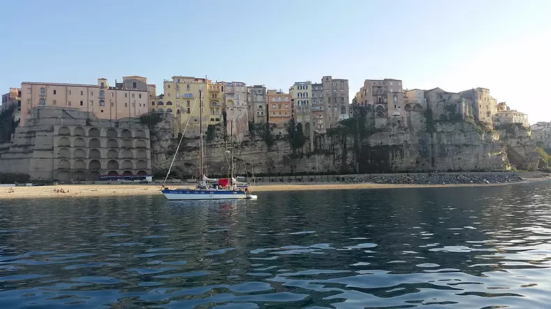 Tropea (2)