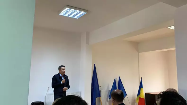 80780634_3169642276398049_8939023237396824064_n