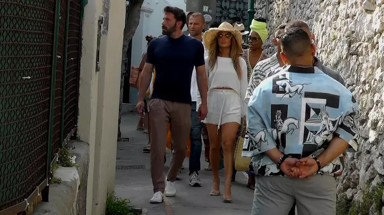jennifer lopez si ben affleck in capri (2)