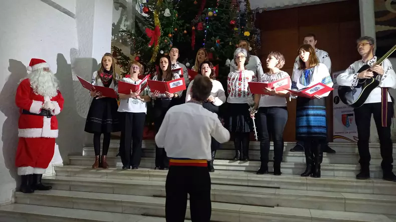 colind-profesori-colegiul-mihai-eminescu-botosani-3-2