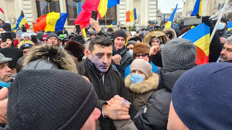 381fdd2d-2a65-4479-8eaf-cb538c27b818