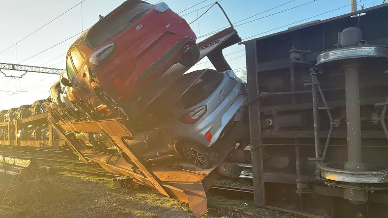 deraiere-rosiori-2-1