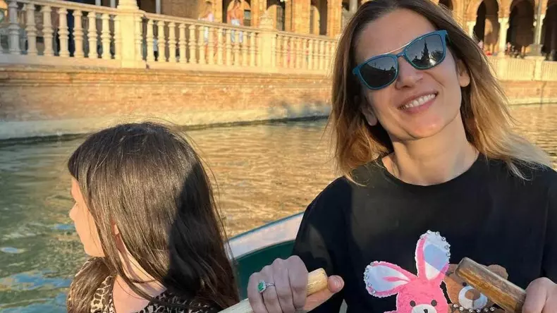 Amalia Enache și fiica ei