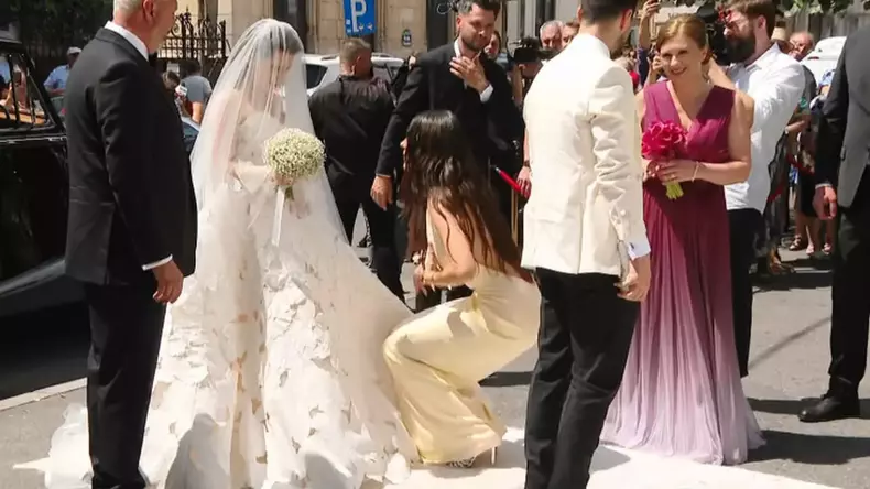 VIDEO Cum a apărut Gică Hagi la nunta fiicei Kira Hagi cu Thomas Ferfelis, la Biserica Visarion