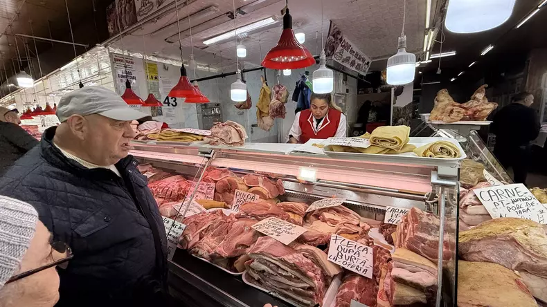 Carne de porc in Piata Obor_ (10)