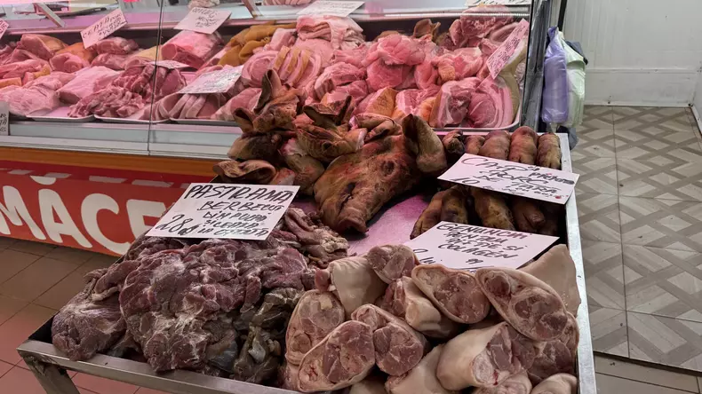 Carne de porc in Piata Obor_ (16)