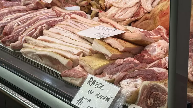 Carne de porc in Piata Obor_ (4)