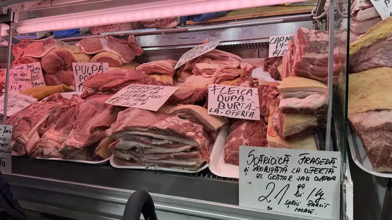 Carne de porc in Piata Obor_ (9)