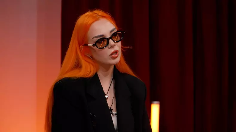 olivia addams intrebarea mesei rotunde acasa tv