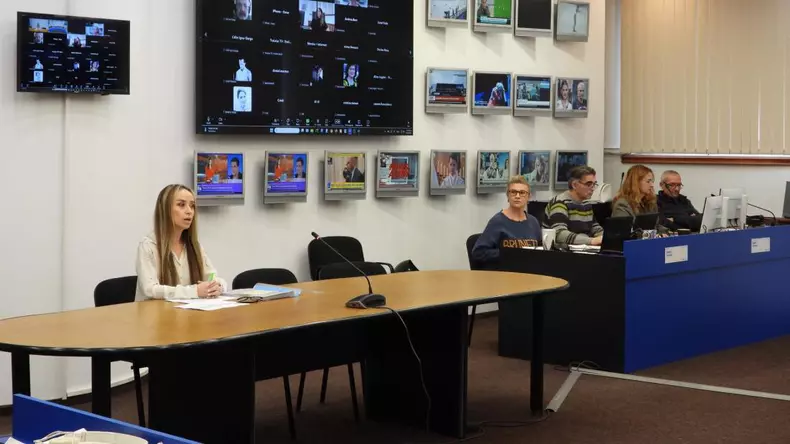 Imagine din timpul unei ședințe a CNA