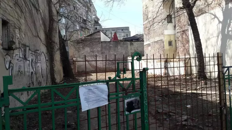 vila lui Mircea Lucescu din zona Piața Romană (2)