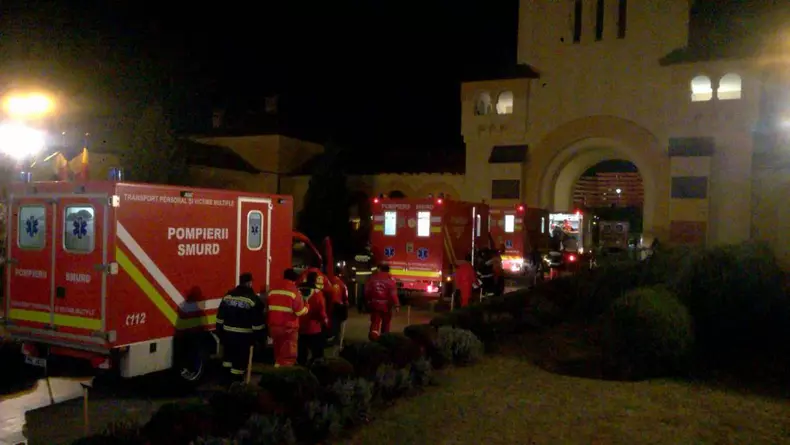 22 de elevi, din Olt, găsiți dormind în Catedrala Încoronării din Alba Iulia, din lipsa cazării