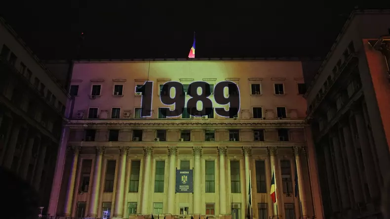 reculegere-revolutie-mai (3)