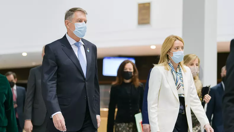 1645178707originalintrevederecupresedinteleperobertametsola18feb202228