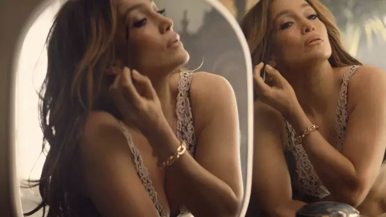 Jennifer Lopez est l'égérie de la marque de lingerie italienne Intimissimi.