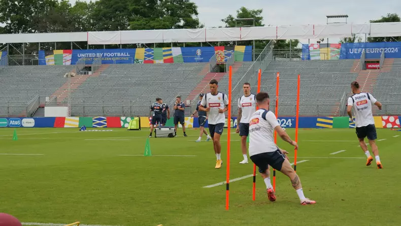 df6f9594-8546-44db-9271-05a8cb5d95fa