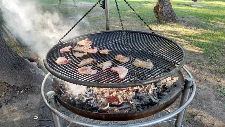 mancare-1-gratar-exterior