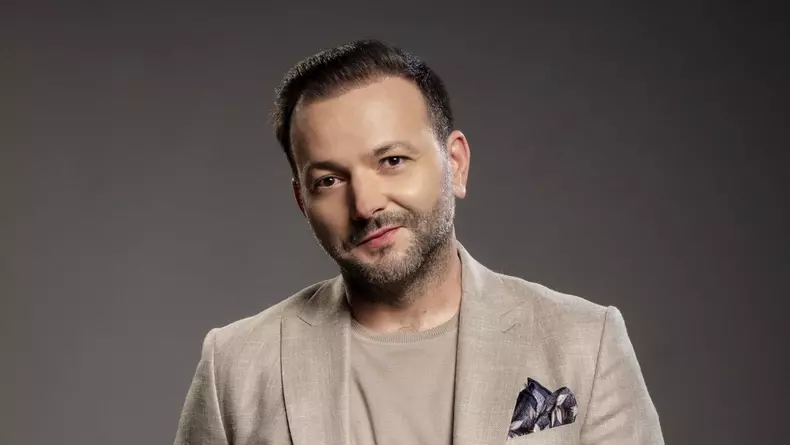 Mihai Morar prezintă X Factor