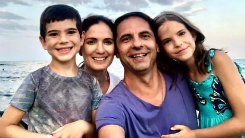 dan-negru-si-familia-1