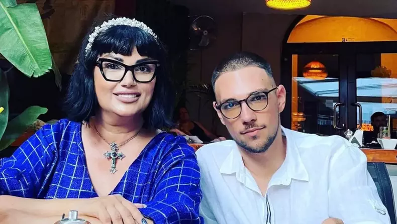 ozana barabancea alaturi de fiul ei andrew