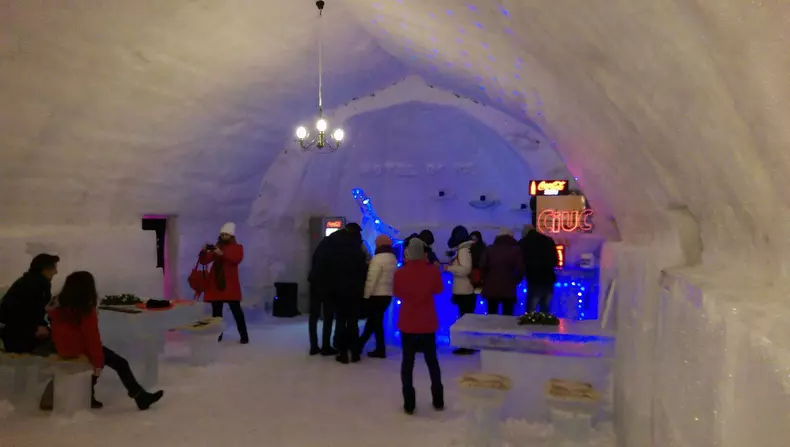 ice_hotel_9.jpg