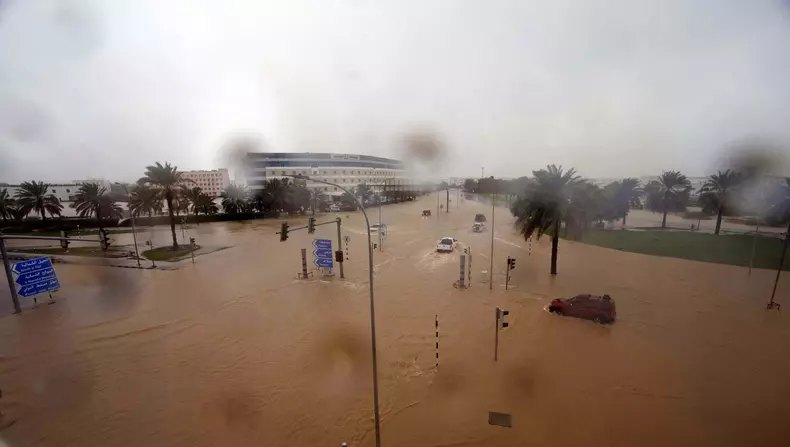 Tropical Storm Shaheen hits the capital Muscat of Oman