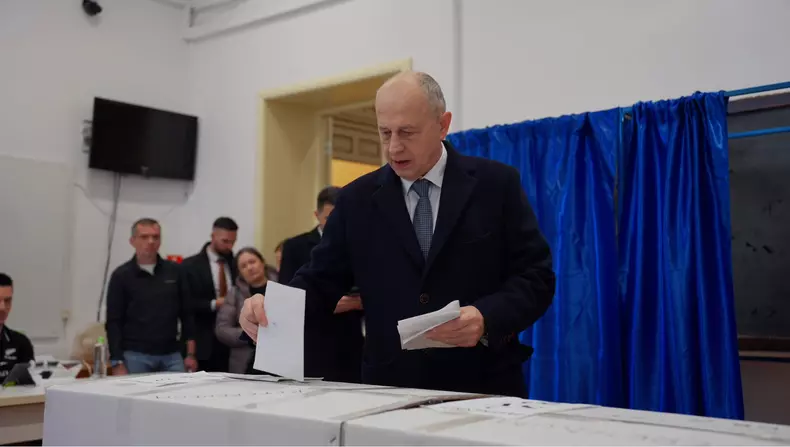 Mircea Geoana alegeri prezidentiale 24 noiembrie 1