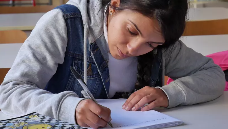 La 19 ani în clasa întâi