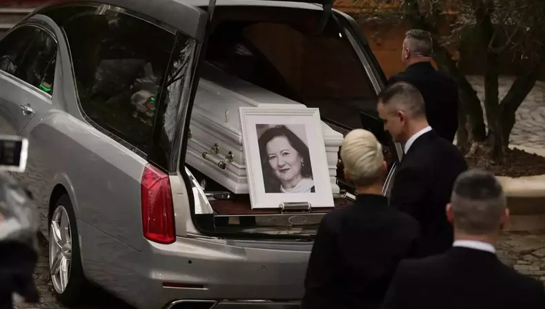 oana roman a visat o pe mioara roman 1